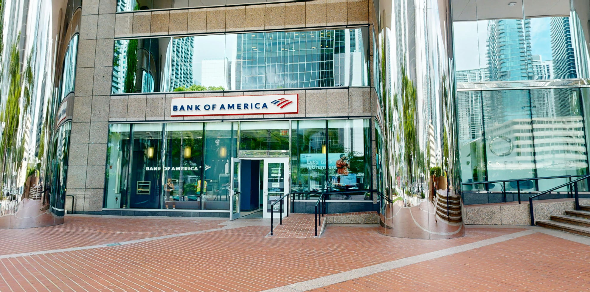 Bank of America financial center with walk-up ATM | 701 Brickell Ave, Miami, FL 33131