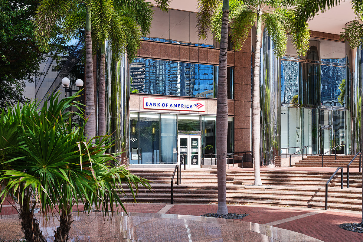 Bank of America financial center with walk-up ATM | 701 Brickell Ave, Miami, FL 33131
