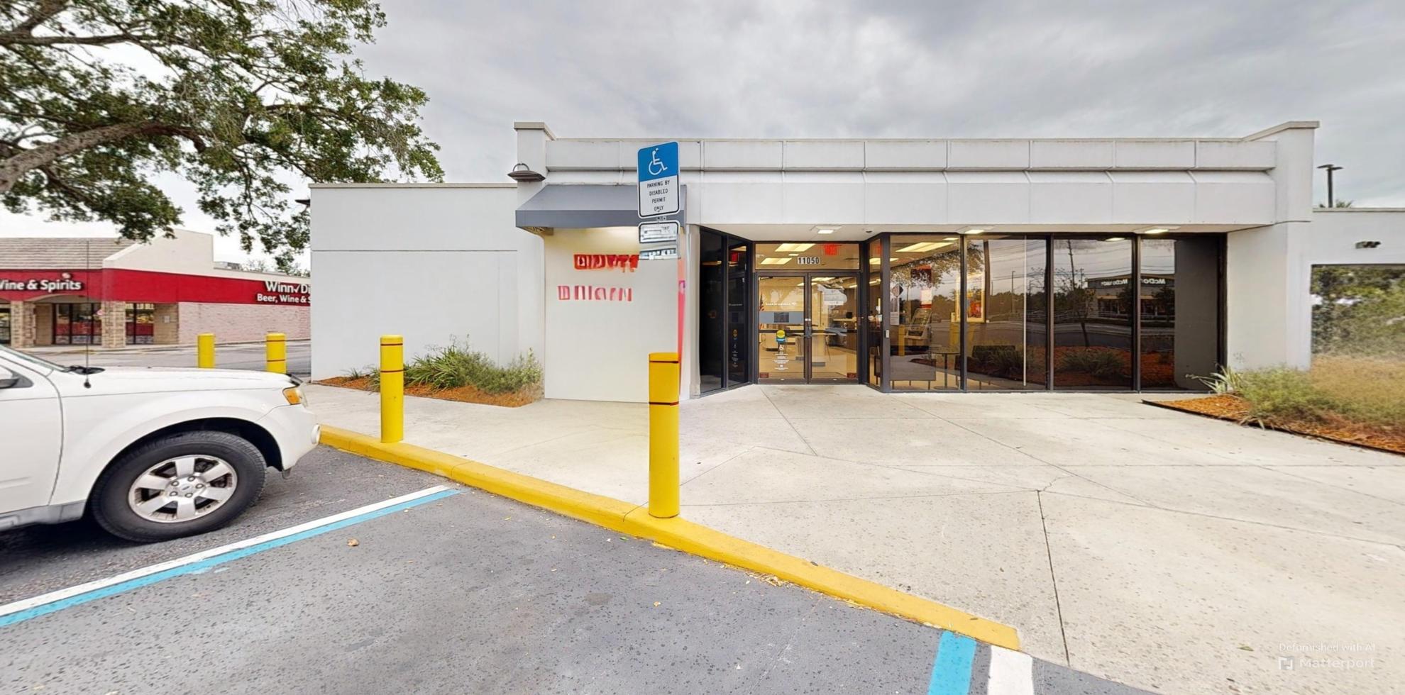 Bank of America financial center with drive-thru ATM and teller | 11050 Spring Hill Dr, Spring Hill, FL 34608