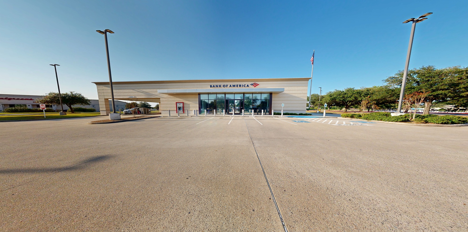 Bank of America financial center with drive-thru ATM and teller | 5938 FM 2920, Spring, TX 77388
