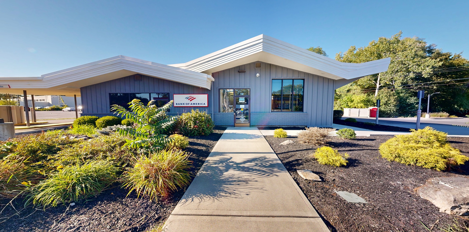 Bank of America financial center with drive-thru ATM | 111 Delaware Ave, Delmar, NY 12054