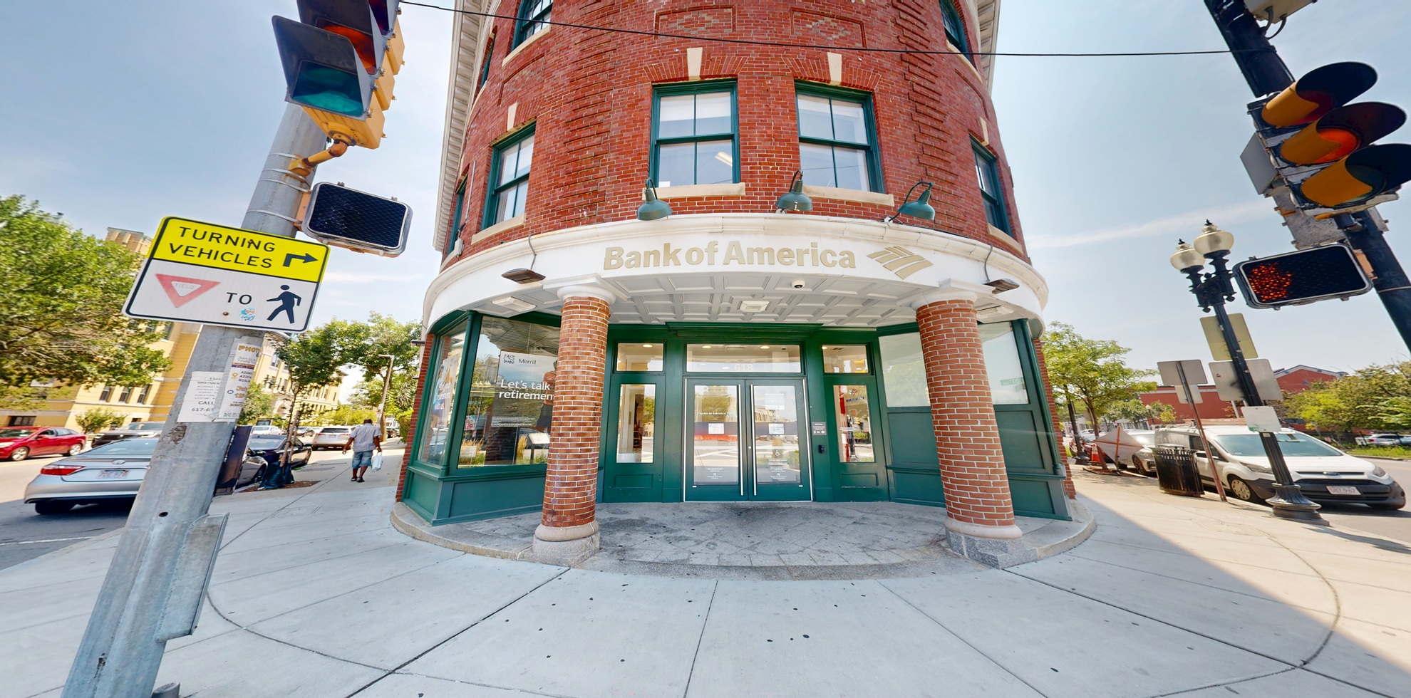 Bank of America financial center with walk-up ATM | 618 Washington St, Dorchester, MA 02124