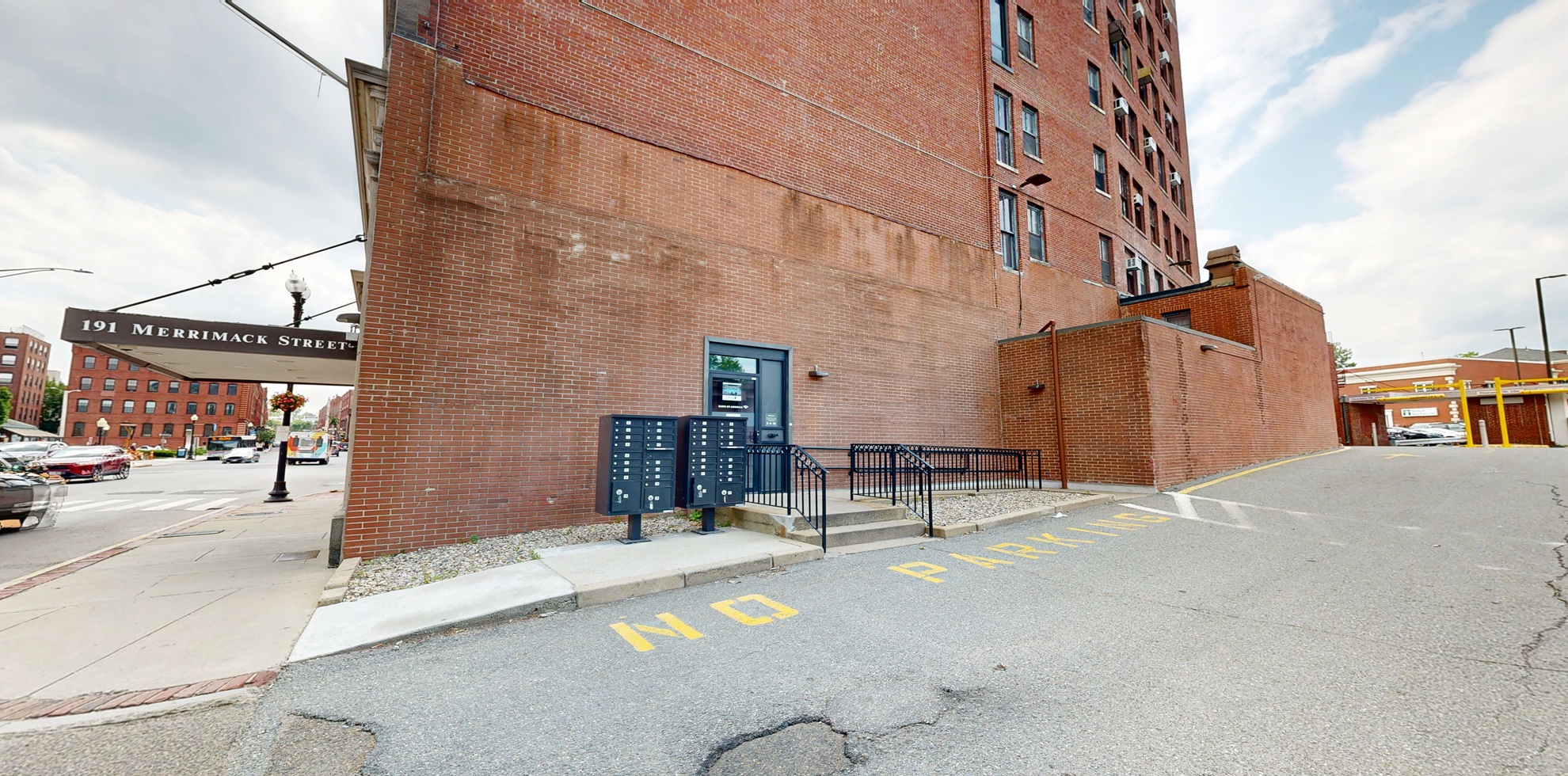 Bank of America financial center with drive-thru ATM | 191 Merrimack St, Haverhill, MA 01830