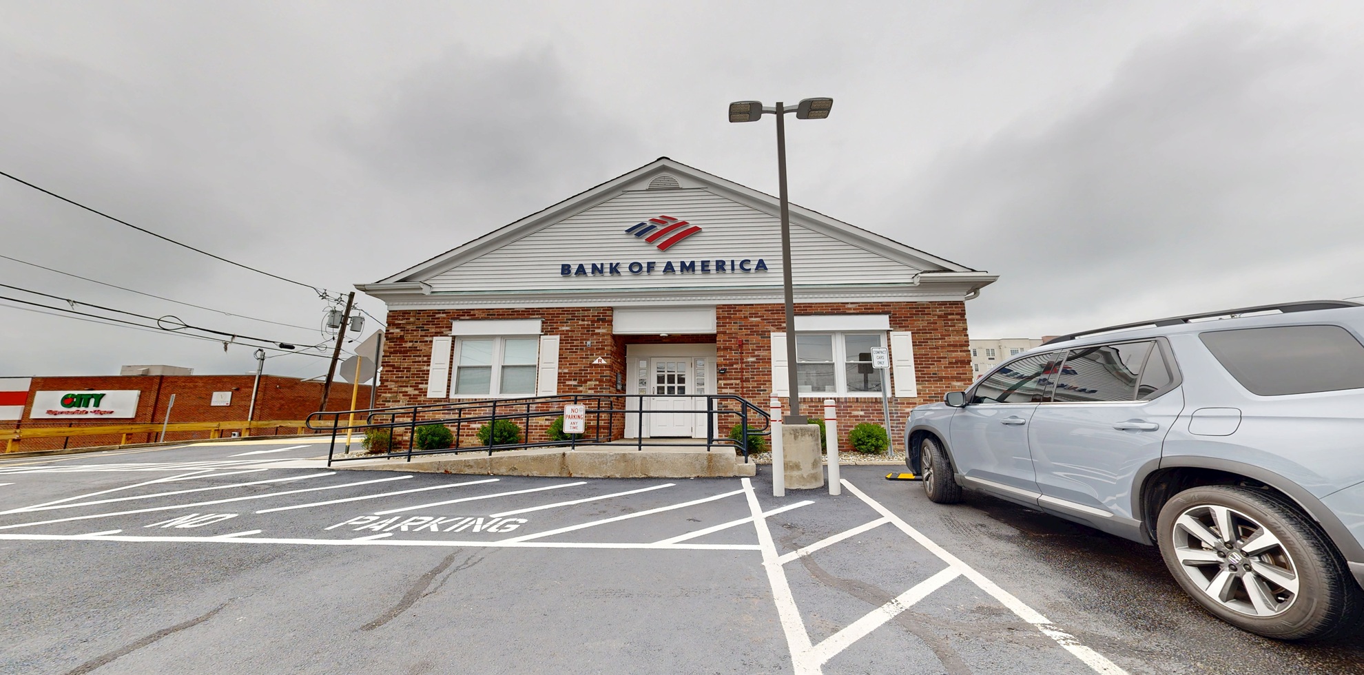 Bank of America financial center with drive-thru ATM | 307 Bergen Blvd, Fairview, NJ 07022