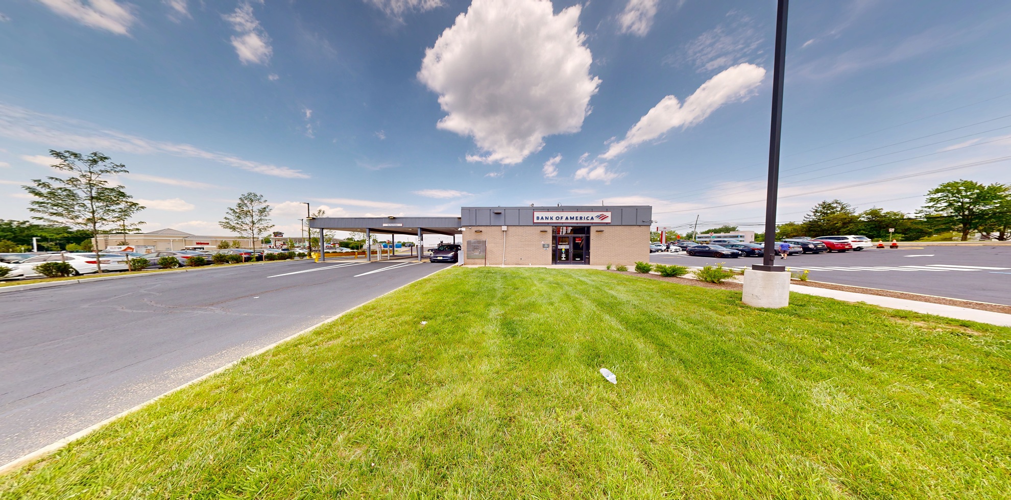 Bank of America financial center with drive-thru ATM | 2 Bethany Rd, Hazlet, NJ 07730