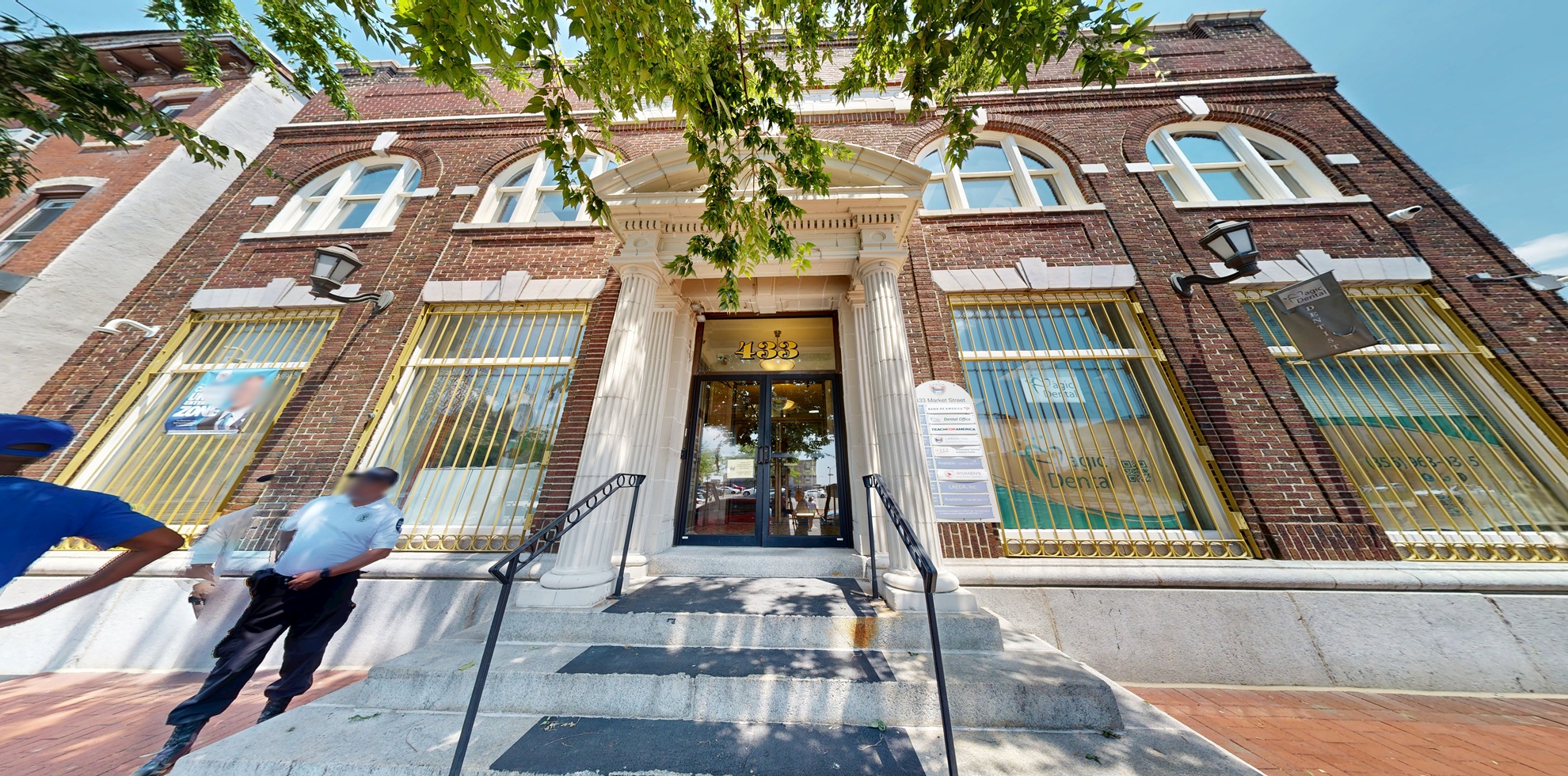 Bank of America financial center with walk-up ATM | 433 Market St, Camden, NJ 08102