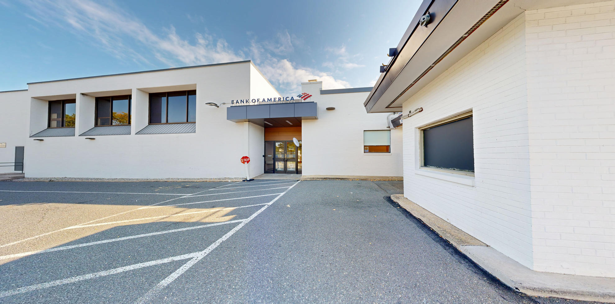 Bank of America financial center with drive-thru ATM | 639 Route 18, East Brunswick, NJ 08816