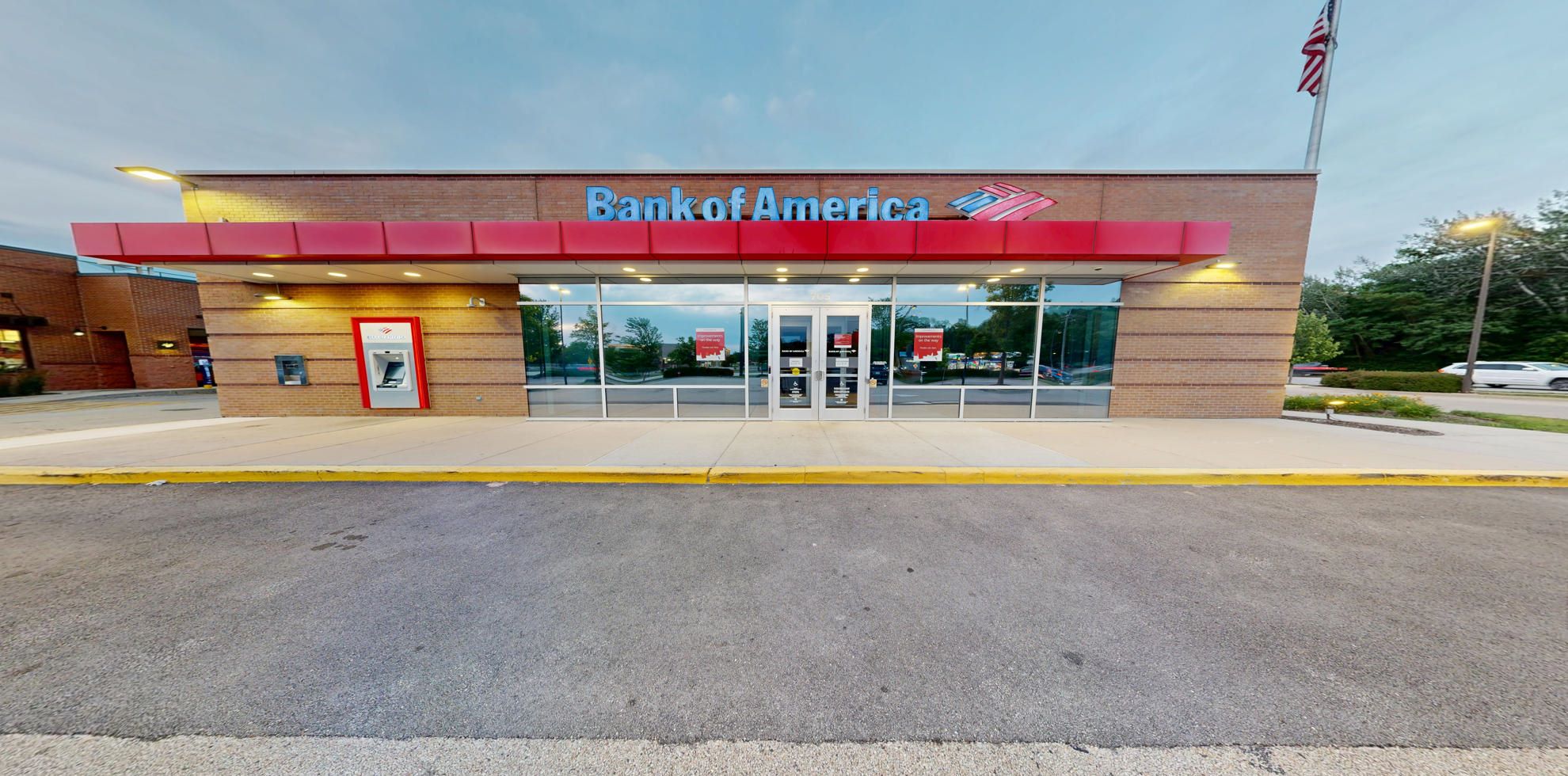 Bank of America financial center with drive-thru ATM | 705 Sutton Rd, Streamwood, IL 60107
