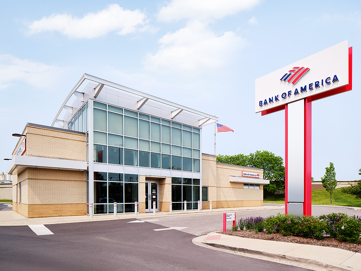 Bank of America financial center with drive-thru ATM | 3260 W Belmont Ave, Chicago, IL 60618