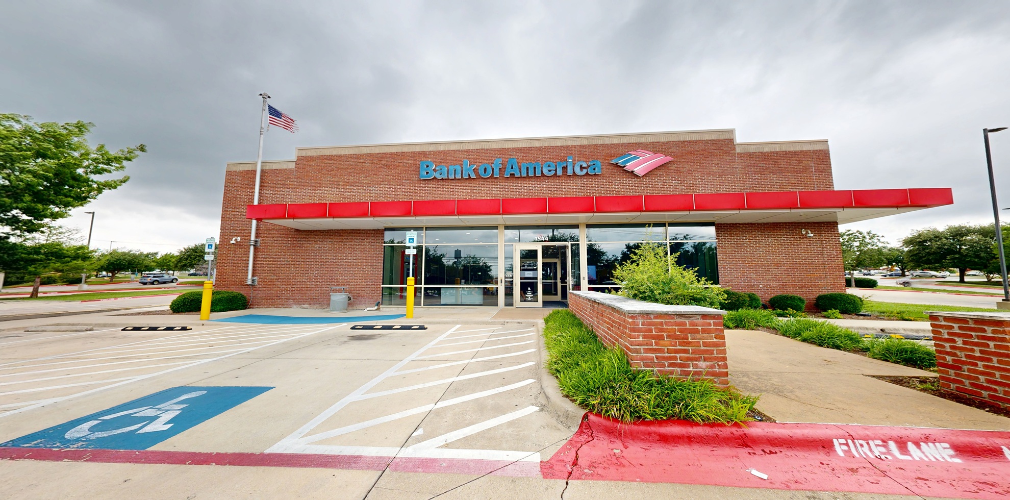 Bank of America financial center with drive-thru ATM and teller | 1544 FM 685, Pflugerville, TX 78660
