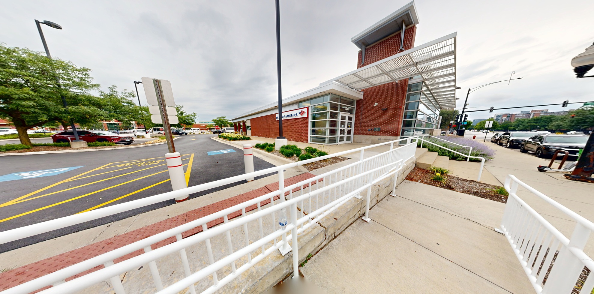 Bank of America financial center with drive-thru ATM | 1212 S Ashland Ave, Chicago, IL 60608