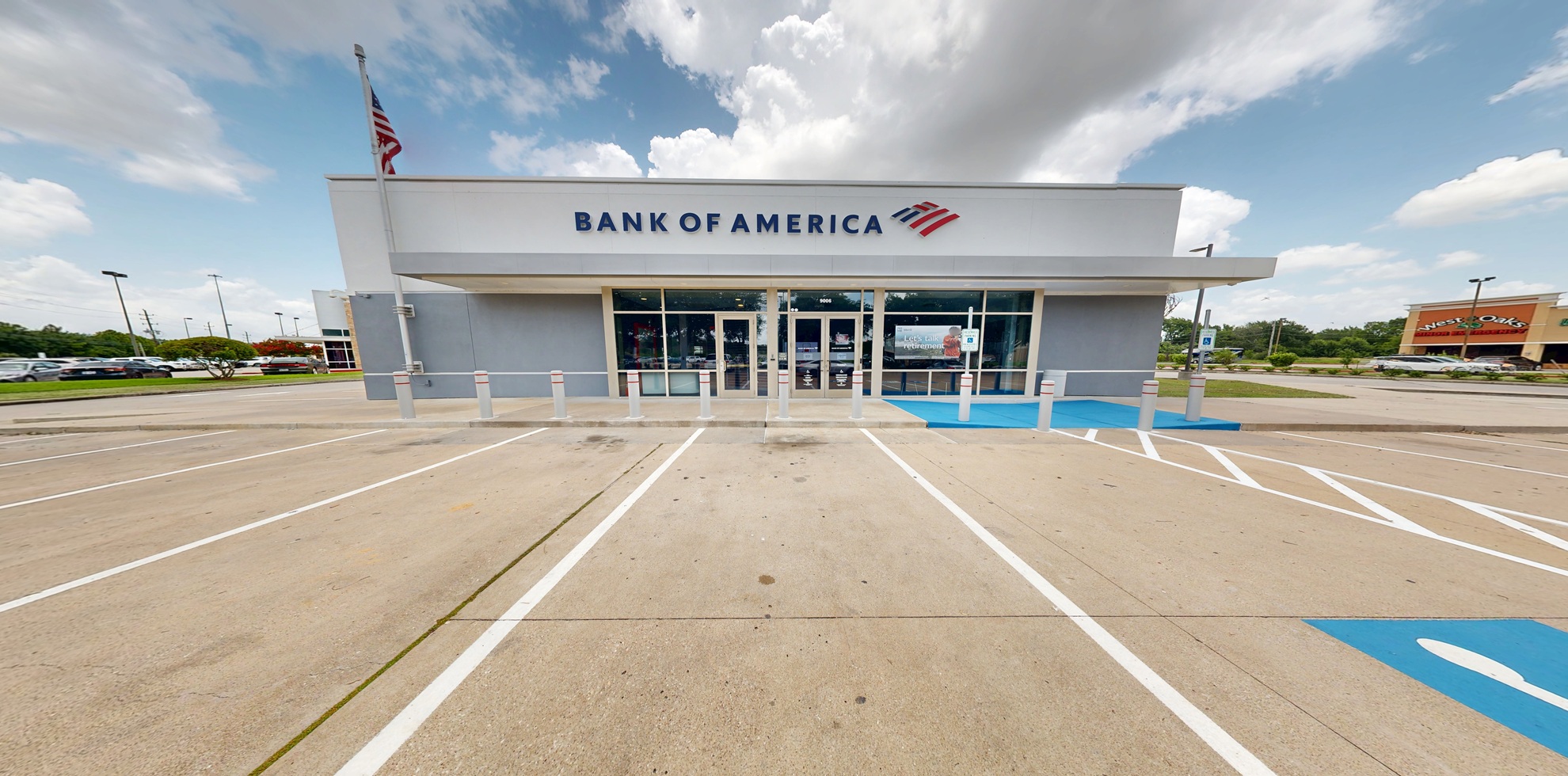 Bank of America financial center with walk-up ATM | 9006 W Sam Houston Pkwy N, Houston, TX 77064
