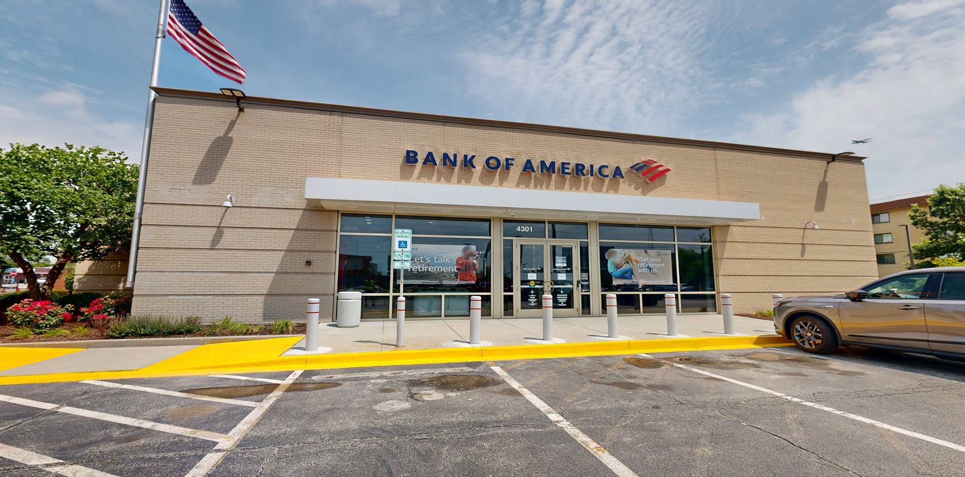 Bank of America financial center with drive-thru ATM and teller | 4301 N Harlem Ave, Norridge, IL 60706