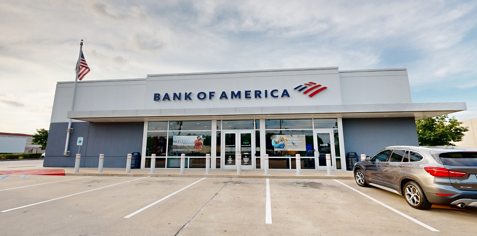 Bank of America financial center with drive-thru ATM | 8108 Westheimer Rd, Houston, TX 77063
