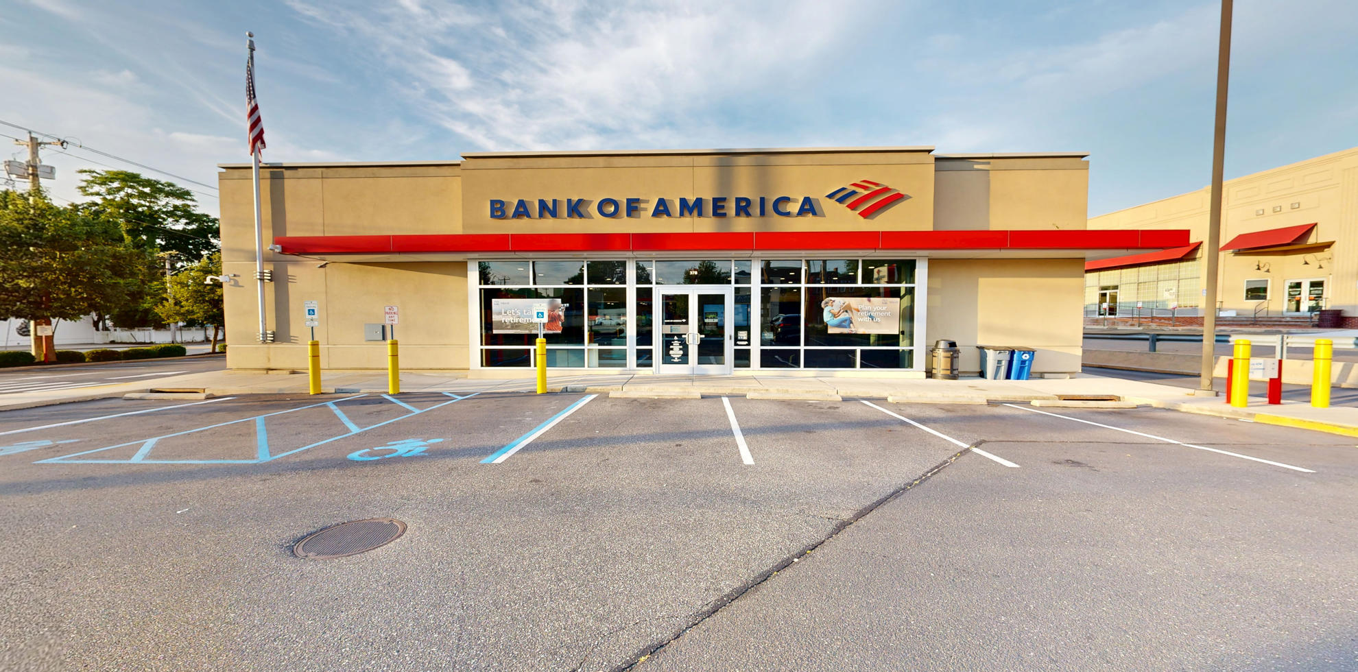 Bank of America financial center with drive-thru ATM | 378 Jericho Tpke, Syosset, NY 11791