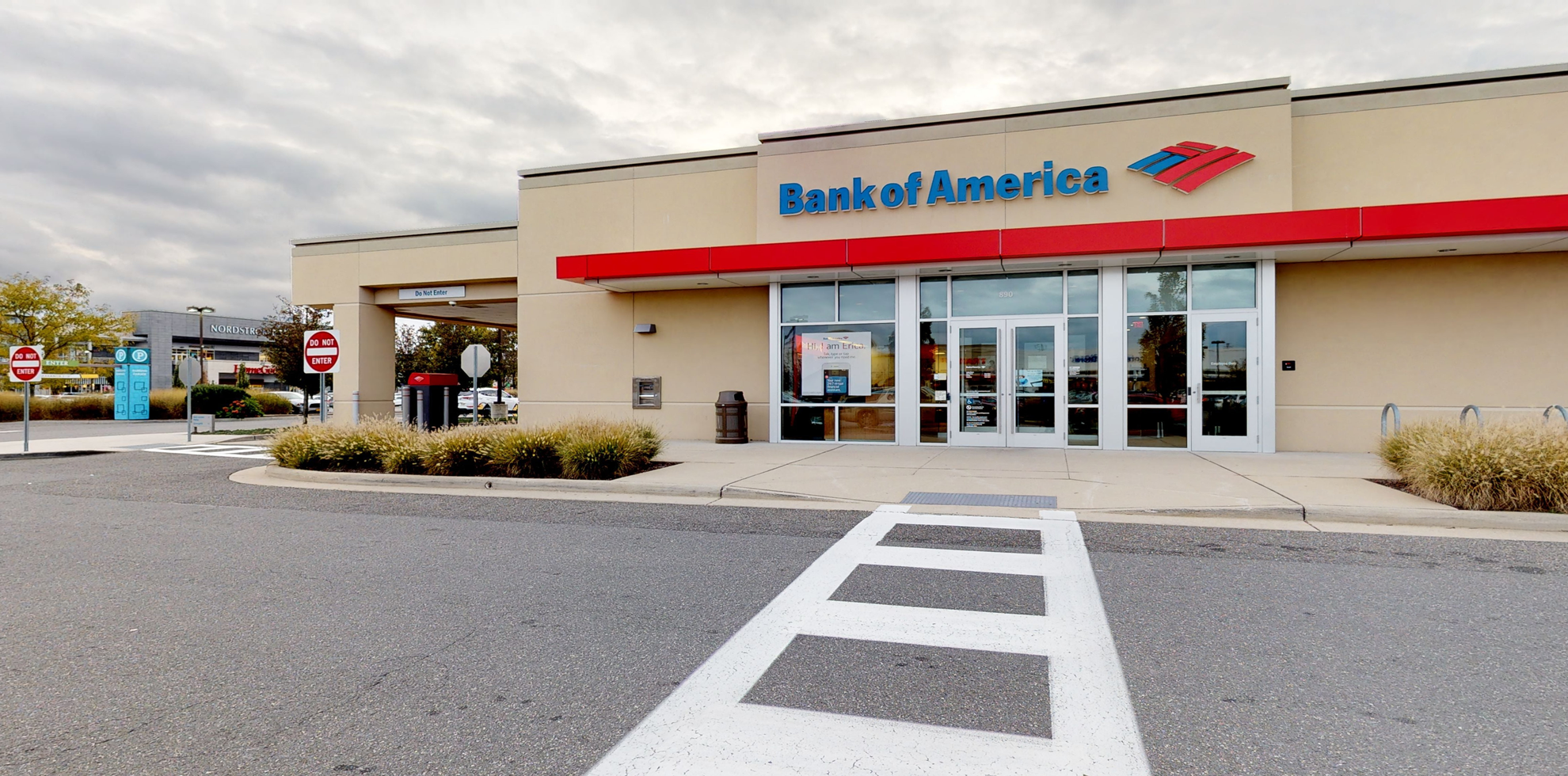 Bank Of America In Kennesaw With Drive-thru Atm Wade Green