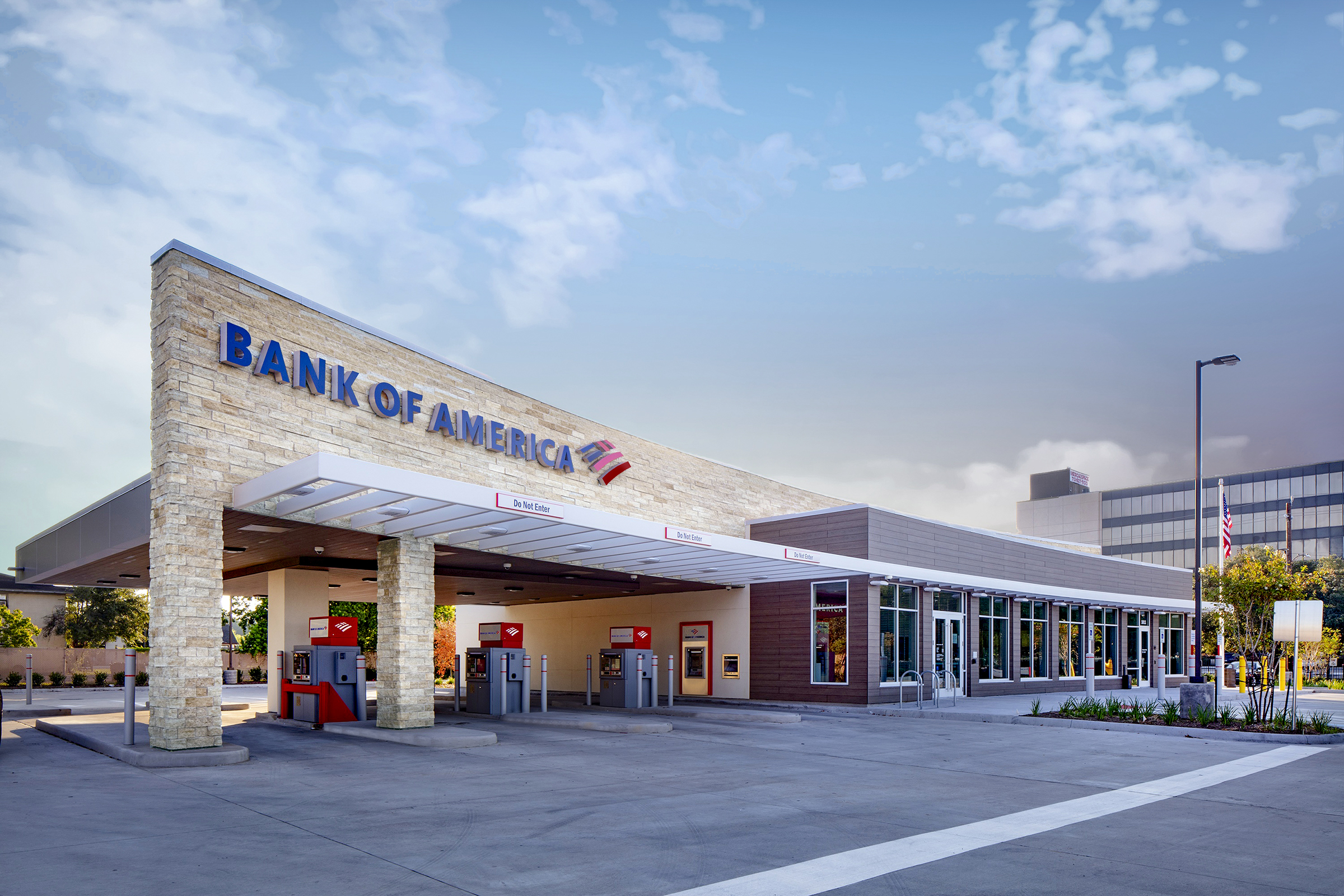 Bank of America financial center with drive-thru ATM | 1011 Federal Rd, Houston, TX 77015