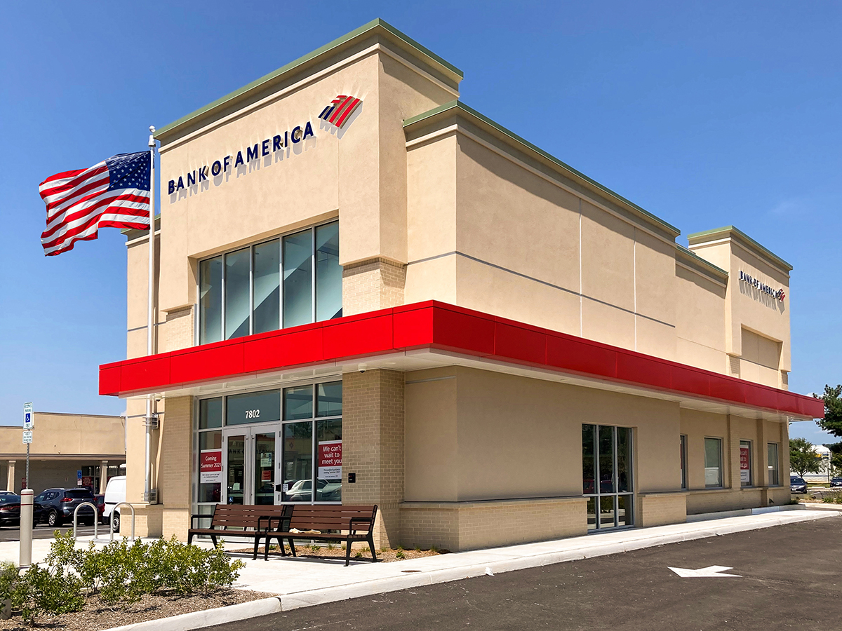 Bank of America financial center with walk-up ATM | 7802 Richmond Hwy, Alexandria, VA 22306