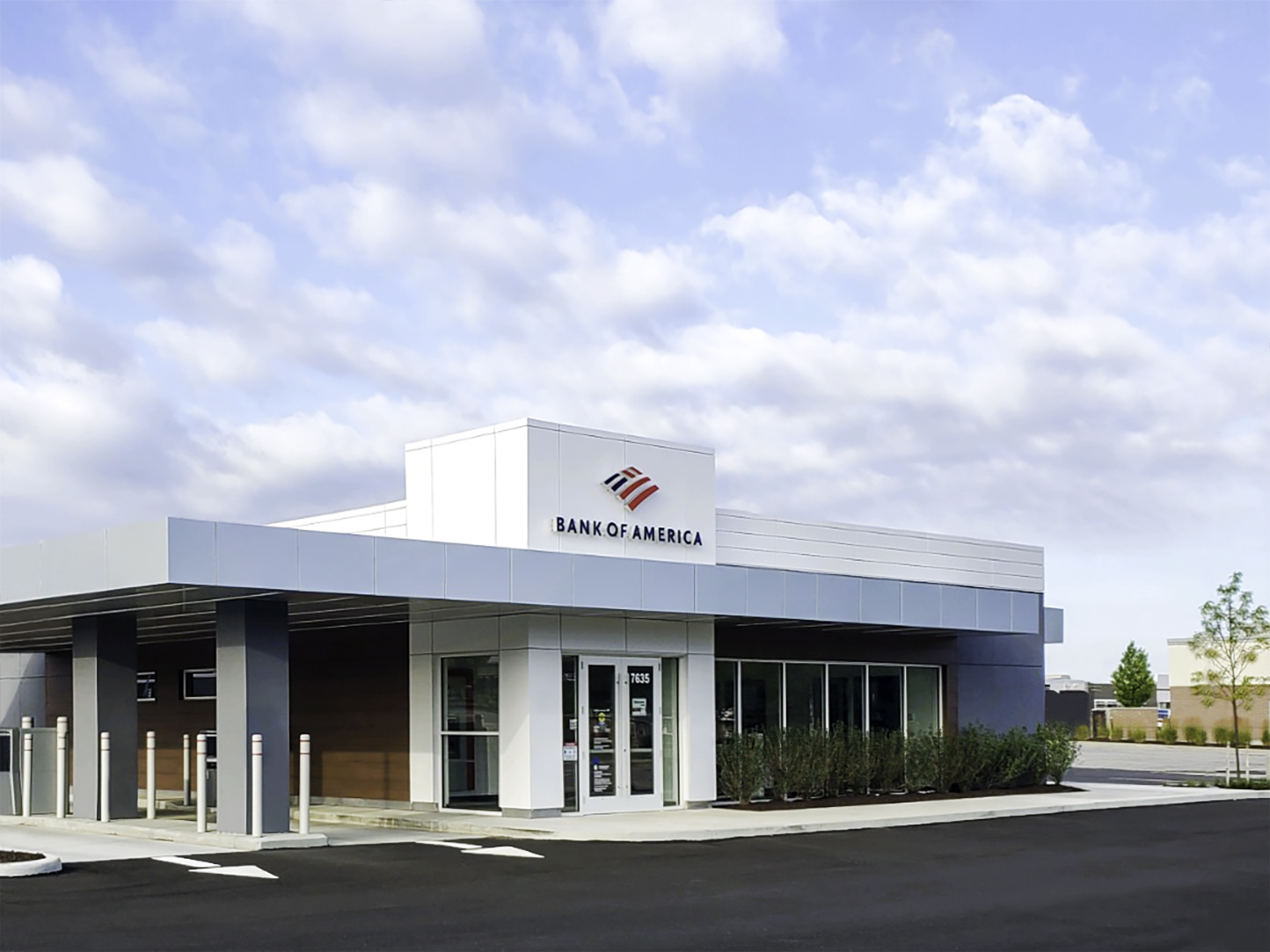 Bank of America financial center with drive-thru ATM | 7635 W Ridgewood Dr, Parma, OH 44129