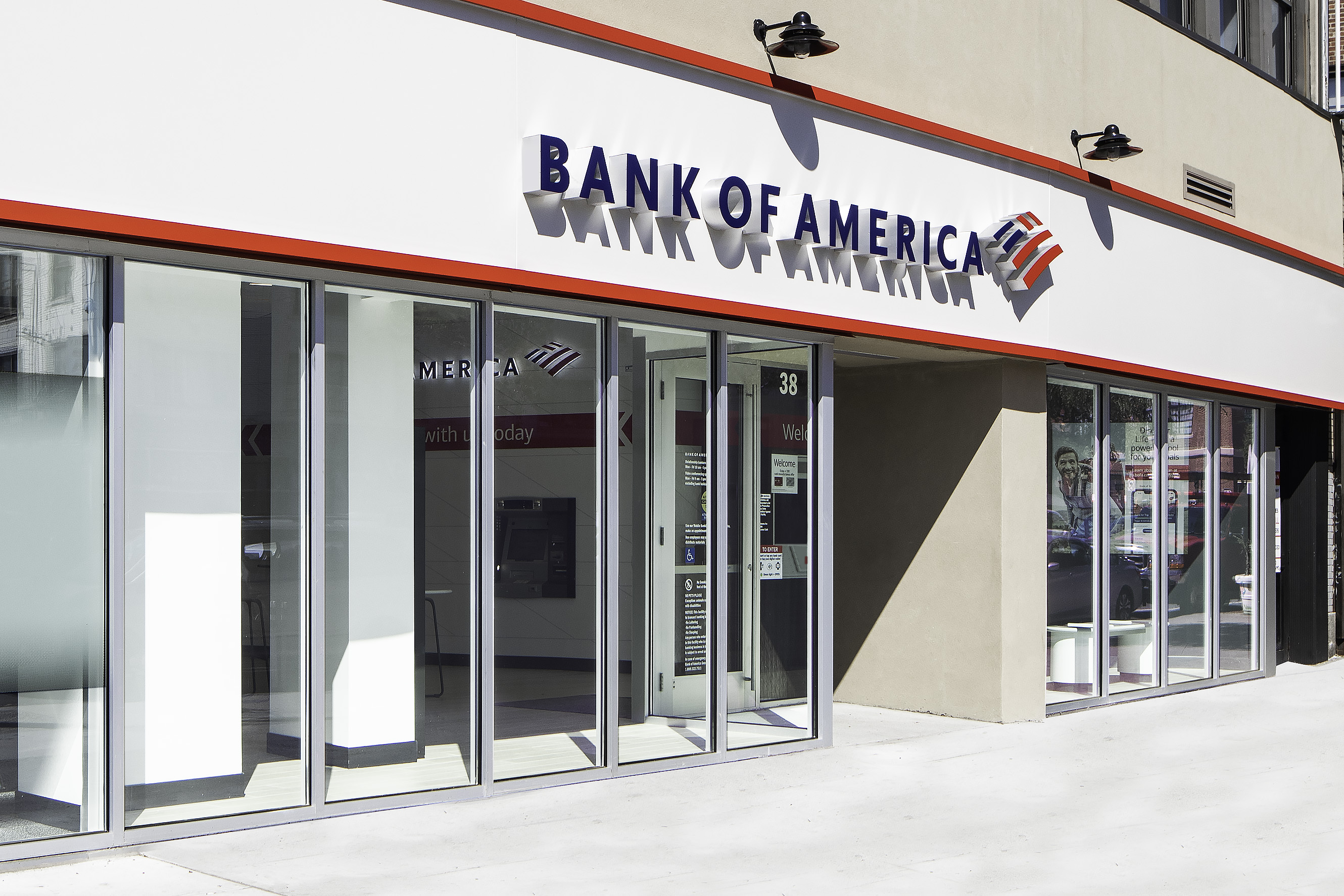 Bank of America financial center with walk-up ATM | 38 Westchester Sq, Bronx, NY 10461