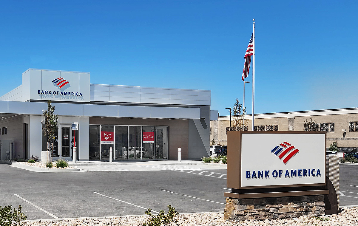 Bank of America financial center with drive-thru ATM | 112 W Pioneer Crossing, Saratoga Springs, UT 84045