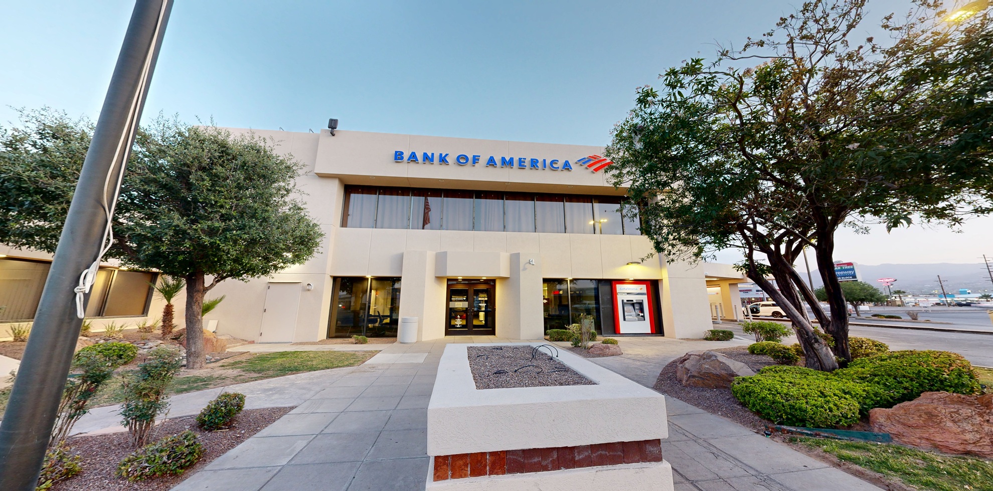 Bank of America financial center with drive-thru ATM and teller | 9101 Dyer St, El Paso, TX 79924