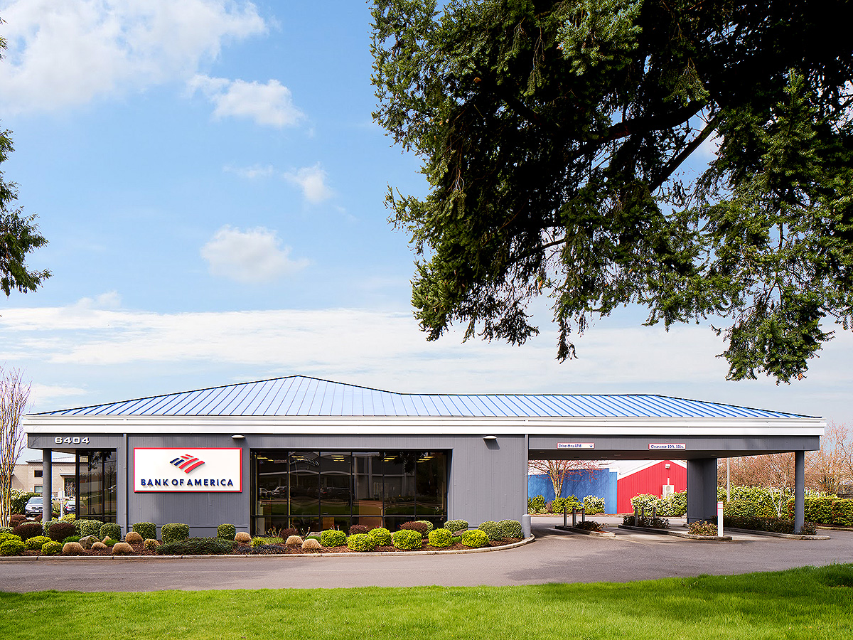 Bank of America financial center with drive-thru ATM | 6404 NE 117th Ave, Vancouver, WA 98662