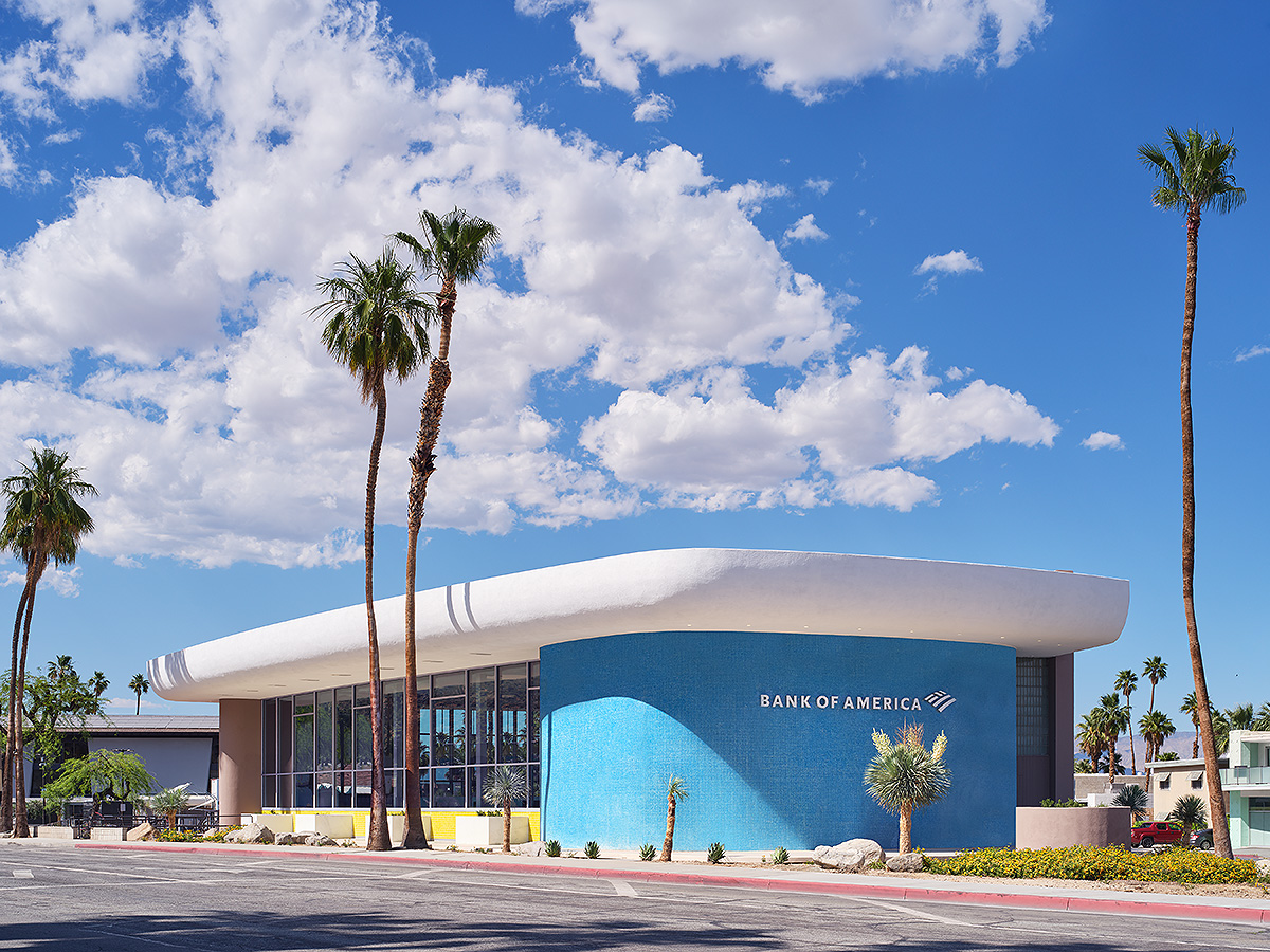 Bank of America financial center with drive-thru ATM | 588 S Palm Canyon Dr, Palm Springs, CA 92264